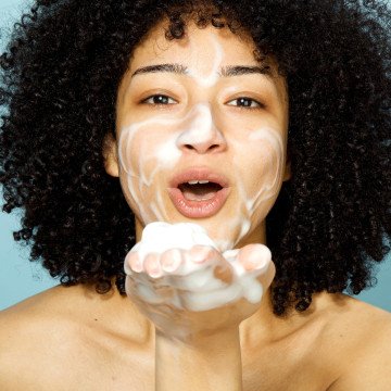 Green Tea Cloud Foam Cleanser