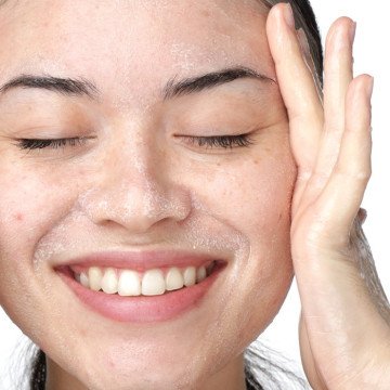 Tea Tree & Willow Clarifying Cleanser