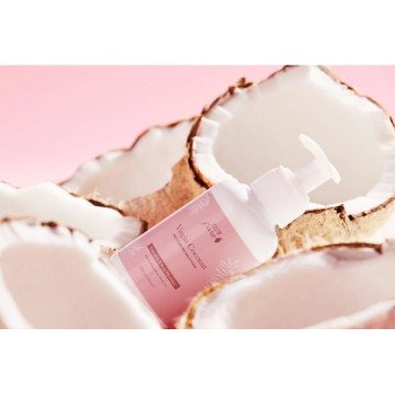 Virgin Coconut Moisturizing Milk Foam